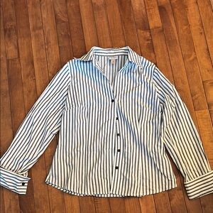 Worthington Black and White Button Down Shirt